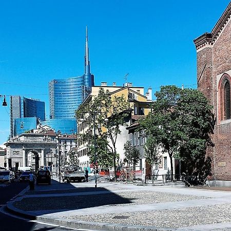 Luxury Apartments Fioravanti Milan Bagian luar foto