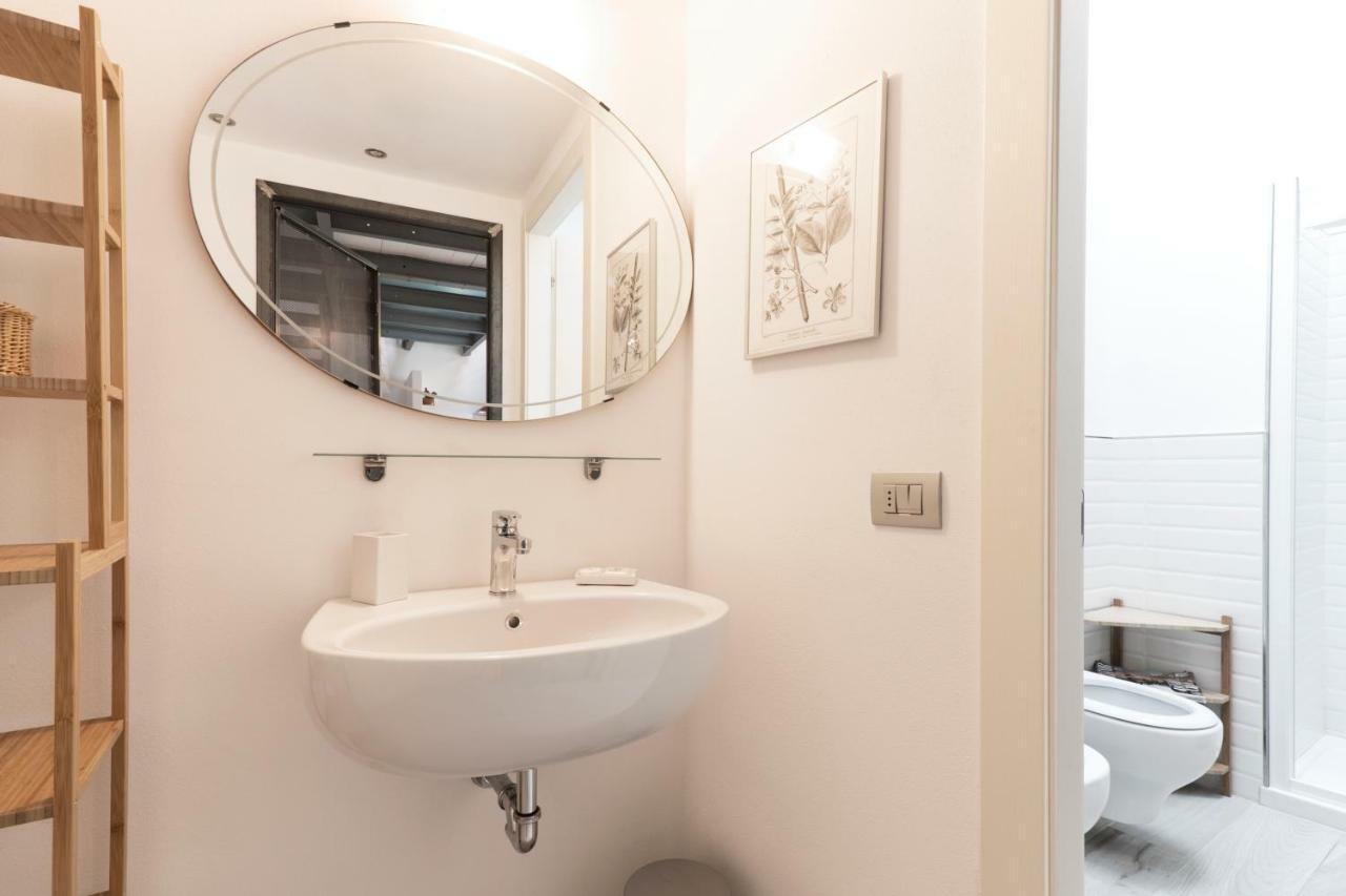 Luxury Apartments Fioravanti Milan Bagian luar foto
